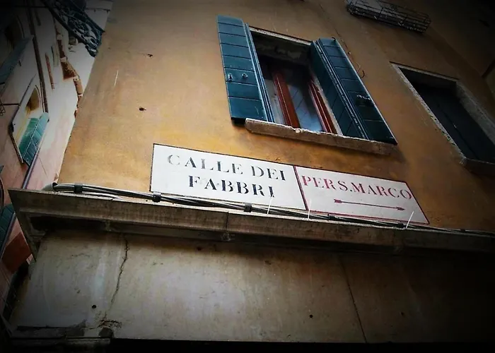 Booking San Marco Apartment